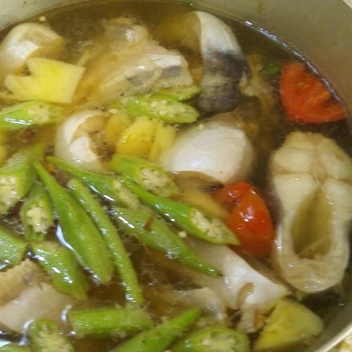 canh chua ca loc - mon ngon vinh long